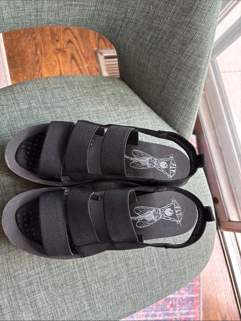 Fly London Women's Yere847fly Sandal Black chunky platform Slide Sandals 9/9.5